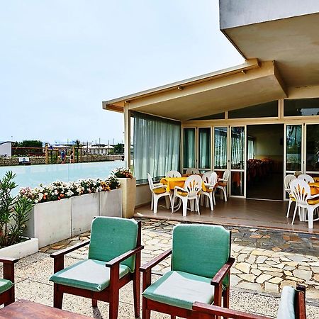 Hotel Caesar Bed And Breakfast Milano Marittima Exterior photo